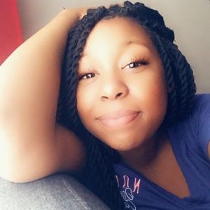 Meet your Posher, Deondra